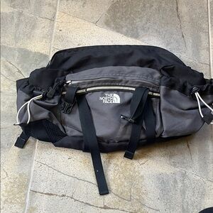 The North Face Men's Black and Gray Belt Bag